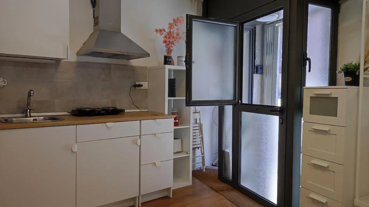 Estudio Barcelona Park Guell Lägenhet
